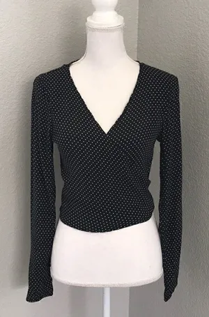 Brandy Melville Wrap Top   thumbnail 1