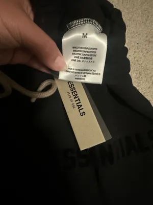 Essentials Fear of God Shorts thumbnail 3