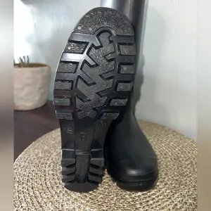 Rubber Rain Boots Size 8 thumbnail 7