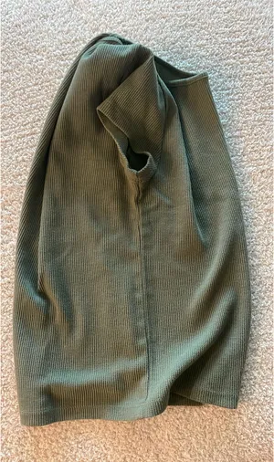 American Eagle Green Tee thumbnail 4