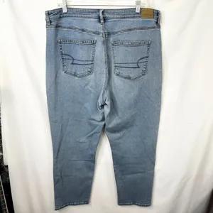 American Eagle Plus Size 18‎ Mom Jeans Light Wash Stretch High Rise Relaxed 834 thumbnail 2