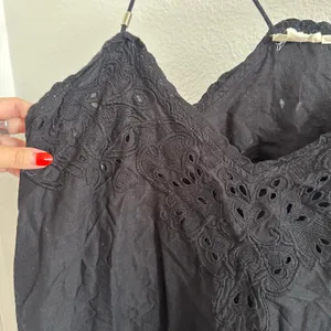 Anthropologie Let Me Be Lace Peplum Embroidered V-Neck Tank Top Black thumbnail 4