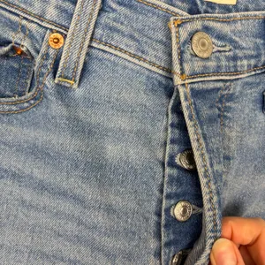 Levi's Ribcage Straight Ankle Jeans Medium Indigo Blue Highest Rise Size 26 thumbnail 7
