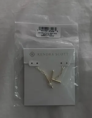 Kendra Scott Necklace Gold with white pendant thumbnail 1