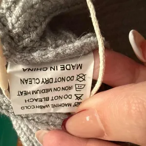 Amazon NWT Chyrii Grey Knit Collared Cropped Pullover size S thumbnail 7
