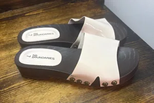 No boundaries cream sandals size 7 thumbnail 1