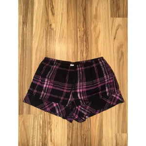 Victoria's Secret Womens‎ XS Black Pink Plaid Elastic Waist Pajama Sleep Shorts thumbnail 2