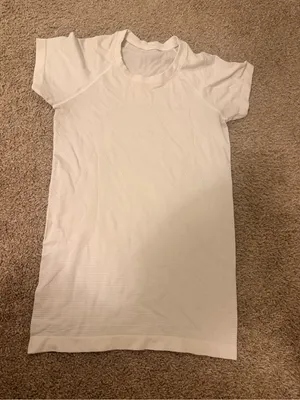 lululemon athletica White Swiftly Tech Short Sleeve Women's Performance Tee thumbnail 2