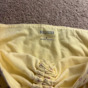 Hollister Tube Top Yellow Floral thumbnail 2