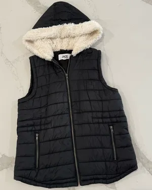JACK by BB DAKOTA Quilted Full Zip Puffer Vest Faux Fur Hood Women’s Small Black thumbnail 1