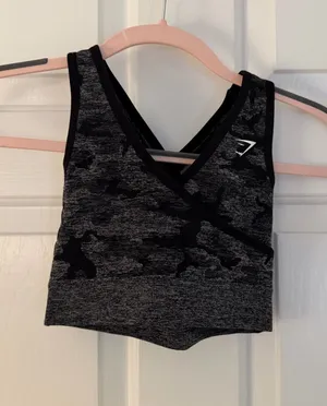 Gymshark Sports Bra thumbnail 1