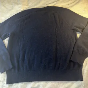 Button Down Navy V-Neck Cashmere Sweater Xl Women's thumbnail 6