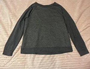 Old Navy Sweater thumbnail 2