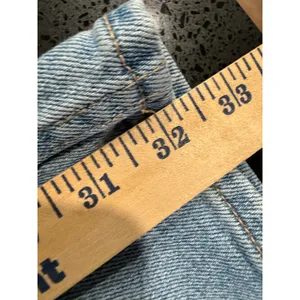 Hollister Ultra High-Rise Dad Jean Light Wash Distressed Blue Denim 7L W28 L33 thumbnail 6