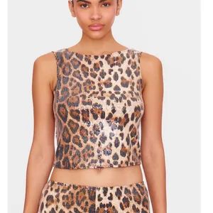 Pretty Little Thing Leopard Print Boatneck Long Line Top Size 6 in Brown thumbnail 4