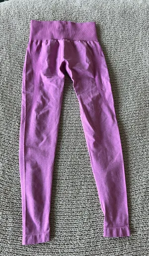 Amazon Pink high-waisted leggings #leggings #activewear #fitness thumbnail 1
