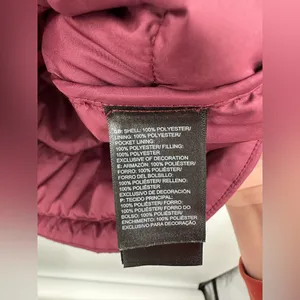 The North Face‎ Tamburello 2 Burgundy Vest Women's Size Medium thumbnail 5