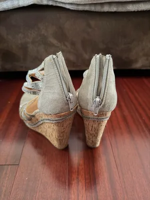 Wedge grey heels not rated thumbnail 3