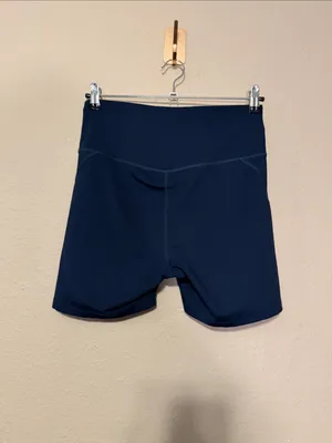 Girlfriend Collective Pocket High-Waist Bike Shorts Blue Green Size Large thumbnail 3