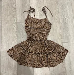 SheIn y2k scene 2000s trendy cheetah leapord print boho cami mini dress thumbnail 1