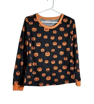 Halloween Themed Pumpkin Print Long Sleeve Pajama Top Medium thumbnail 1
