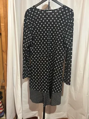 Michael Kors Black Dress with White Daisy Print and Metal Logo Size XL thumbnail 2