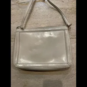 Lauren Ralph Lauren Cream White‎ cross body bag 9x6.5x1.65” thumbnail 4