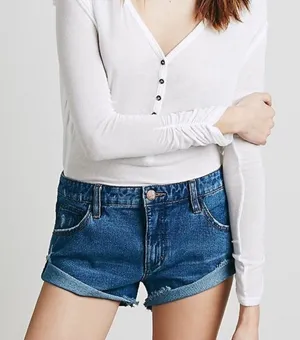 Free People Irreplaceable Denim Shorts 25 thumbnail 1