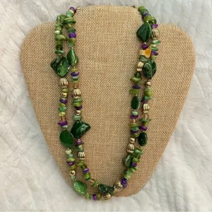 Vintage Single Strand Mixed Purple & Green Beads & Stones Necklace thumbnail 4