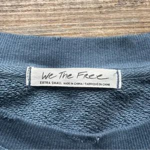 Free People We The Free Womens Blue Distressed Torn Pullover Tunic Sweater Sz XS thumbnail 3