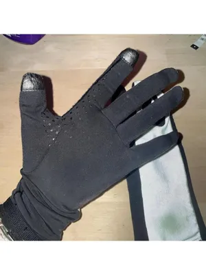 Lululemon women’s gloves thumbnail 2
