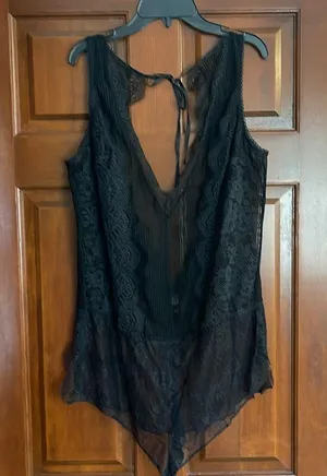 Victoria's Secret Black Scallop V Neck Back Tie Lingerie Romper Teddy Large thumbnail 2