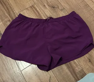 Old Navy Shorts Workout thumbnail 1