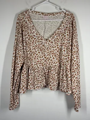 Pink Lily Leopard Waffle Knit Top Size Medium thumbnail 1