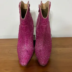 Cozzy Girl Pink Rhinestone Western Ankle Boots Pointed Toe Stacked Heel Size 7.5 thumbnail 4