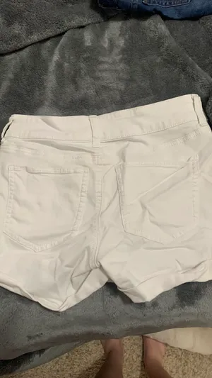jean shorts thumbnail 3