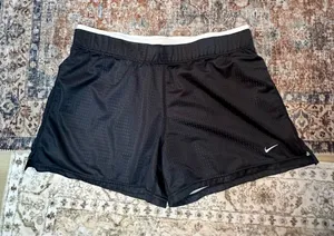 Nike Shorts Women’s Black White thumbnail 1