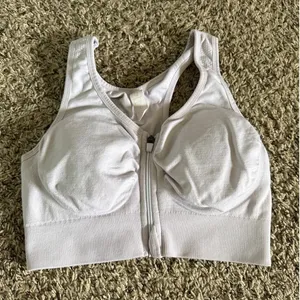 90 Degree Women's‎ Light Gray Front Zip Sports Bra Size Medium thumbnail 1