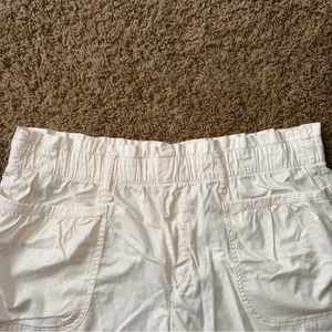 Women’s American Eagle High-Waisted Pull-On Short size XL thumbnail 4