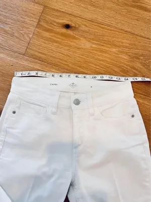 St John’s Bay white capri 5-pocket jeans mid-rise 4 thumbnail 3