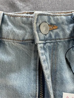 Zara Distressed Light Wash Denim Mini Skirt Size XS 24 NWT Raw Hem thumbnail 5