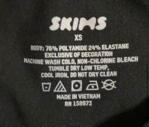 SKIMS Fits Everybody T-Shirt XS thumbnail 5