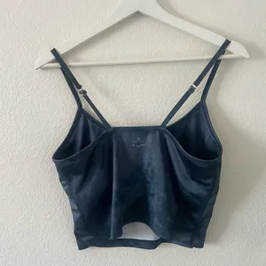 Beyond Yoga Spacedye Slim Racerback Cropped Tank in Nocturnal Navy Blue XL thumbnail 3