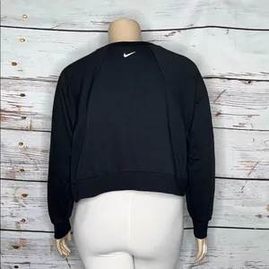 Nike Women's Plus Size 2X Black - White Logo Crewneck Crop Sweatshirt Top thumbnail 3