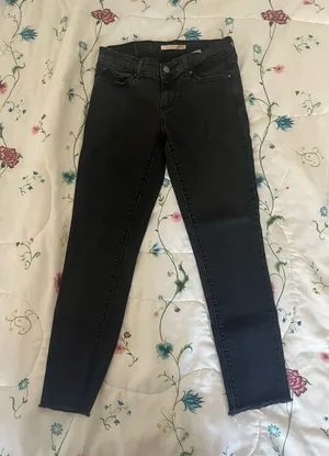 Levi's skinny jeans worn a few times thumbnail 1