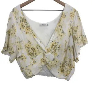 Abercrombie & Fitch White Yellow Floral Front Knot Flutter Sleeve Crop Top XL thumbnail 2