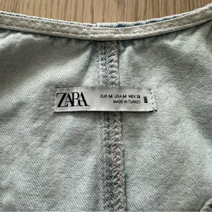 Zara Jean Denim Vneck Crop Top thumbnail 4