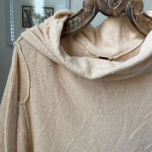Free People Strawberry Fields Sweater Cream French Vanilla M thumbnail 3