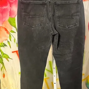 J47. American Eagle black skinny jeans Size 28 thumbnail 3