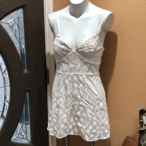 Superdown Tiff Mini Dress In White thumbnail 4
